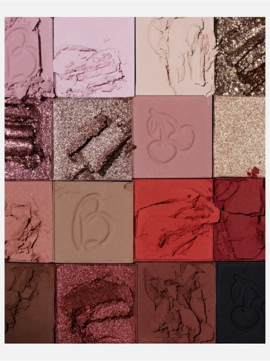 Very Cherry Eyeshadow Palette & Lip Set - Red - Picture 6 of 6